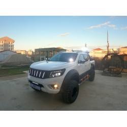 BEYAZ VE TURUNCU ÇAKARLI LED